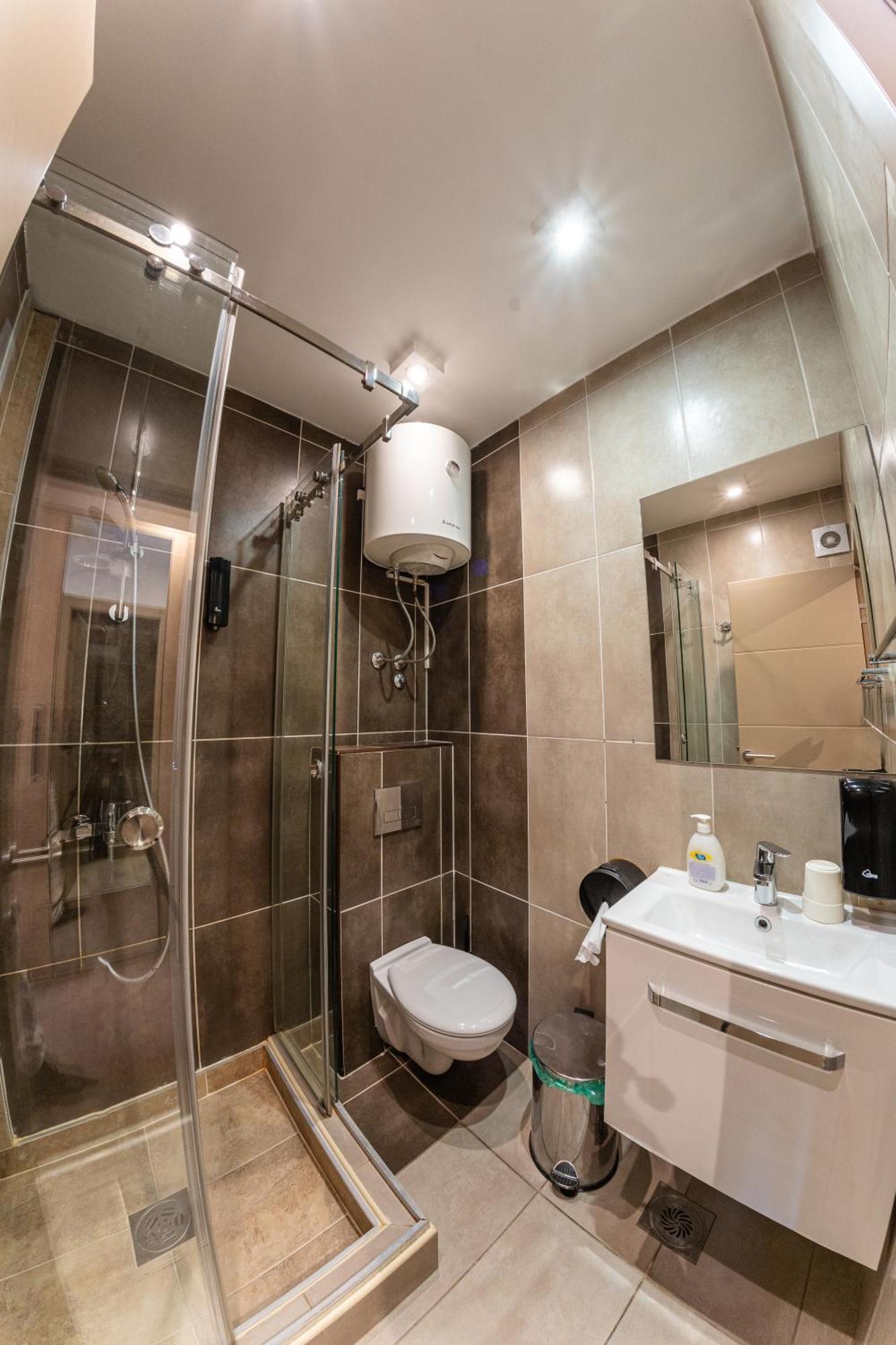 Nar Royalton Accommodation Nis Room photo